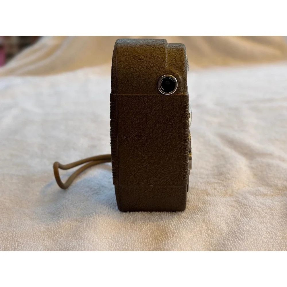 Revere Ranger Eight Model‎ 81 Movie Camera Vintage Film Camera Collectible